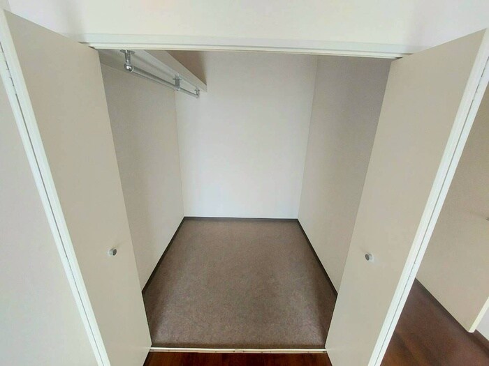 物件内観写真13　(収納)