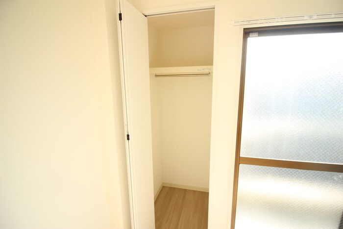 物件内観写真12　(収納)