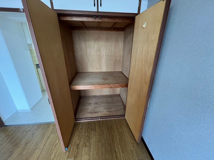 物件内観写真16　(収納)