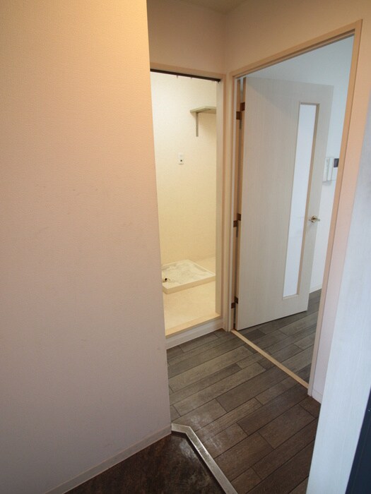 物件内観写真8　(廊下)