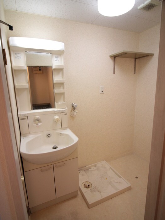 物件内観写真11　(洗面)