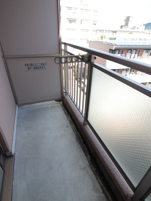 物件内観写真17　(室内からの展望)