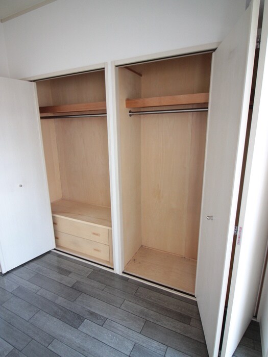 物件内観写真18　(収納)