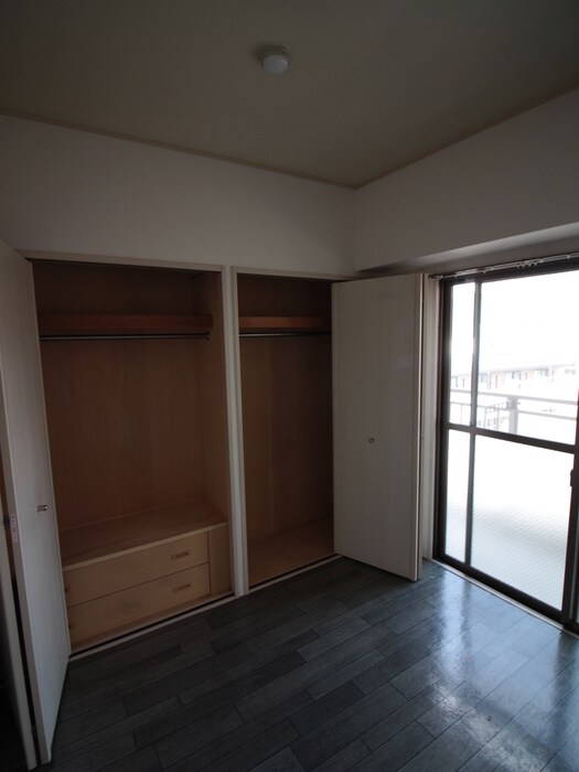 物件内観写真21　(収納)