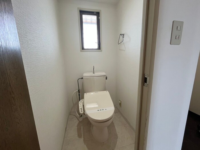 物件内観写真12　(トイレ)