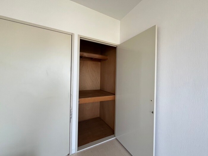 物件内観写真16　(収納)