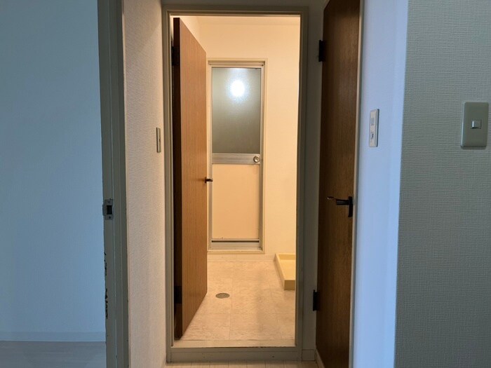 物件内観写真19　(廊下)