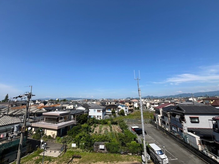 物件内観写真22　(室内からの展望)