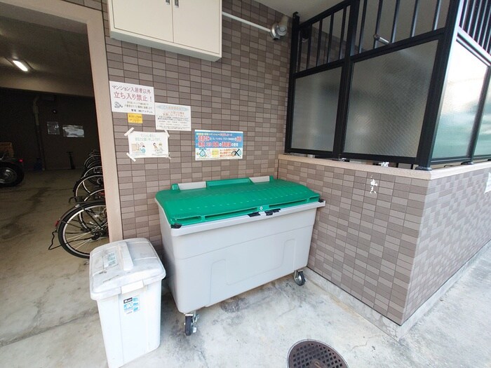 物件外観写真6　(建物設備)