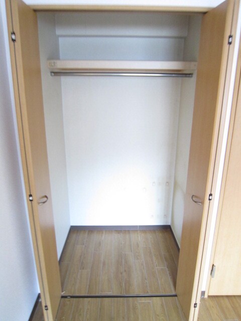 物件内観写真10　(収納)