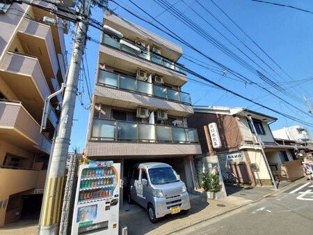 カウベル外観写真