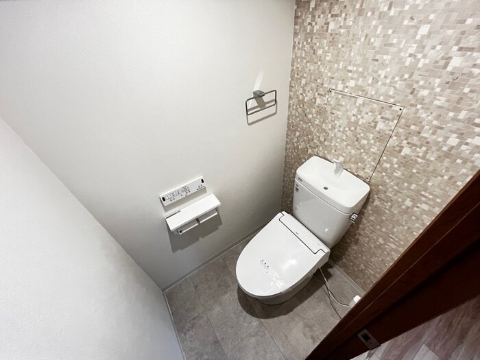 物件内観写真12　(トイレ)