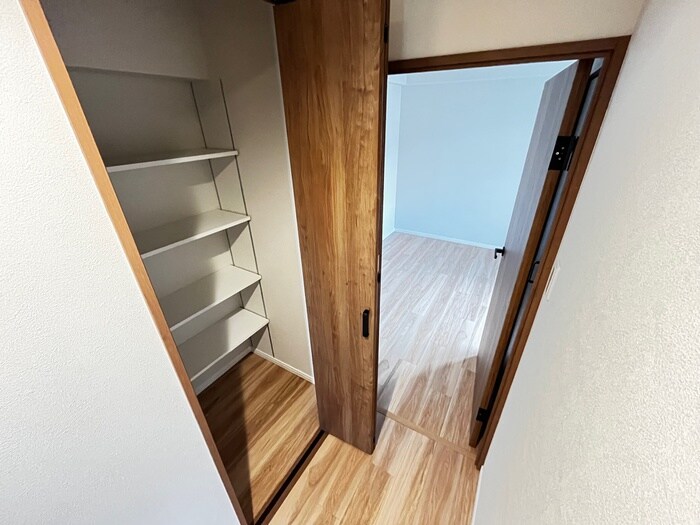 物件内観写真15　(収納)