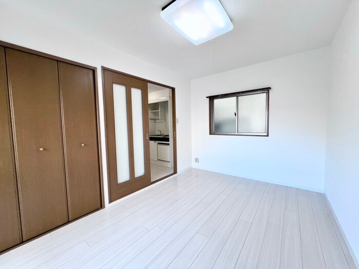 物件内観写真6　(居室)