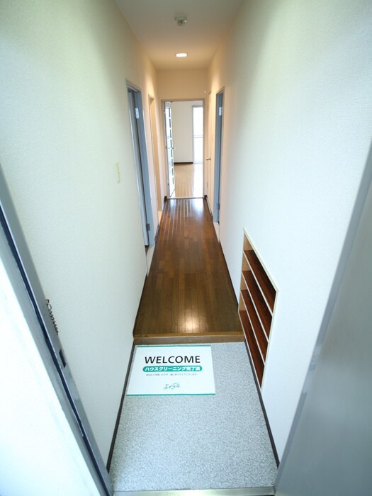 物件内観写真17　(玄関)