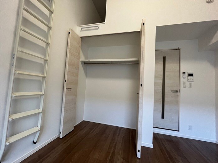 物件内観写真13　(収納)