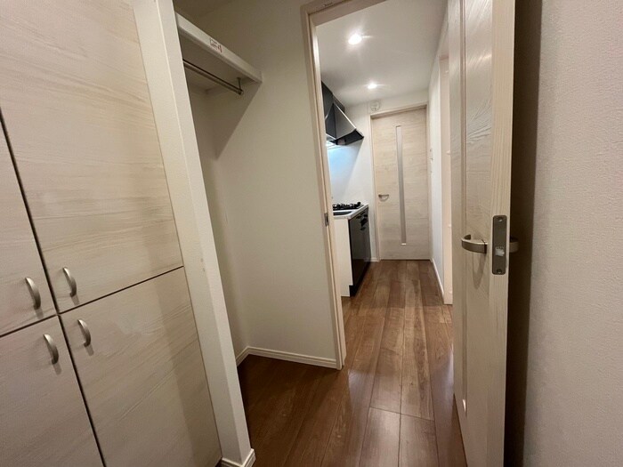 物件内観写真21　(廊下)