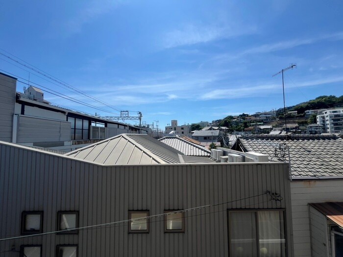 物件内観写真17　(室内からの展望)