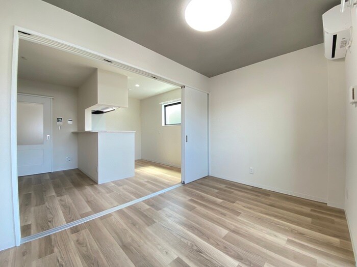 物件内観写真7　(居室)