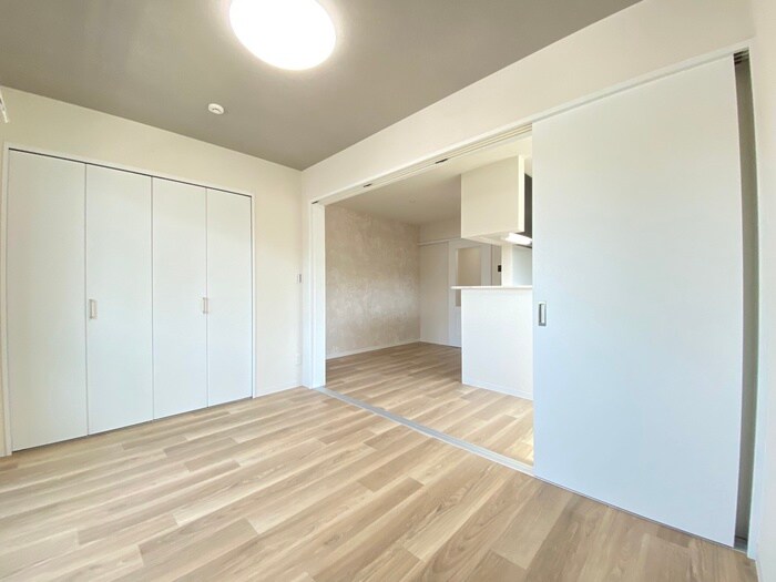 物件内観写真8　(居室)