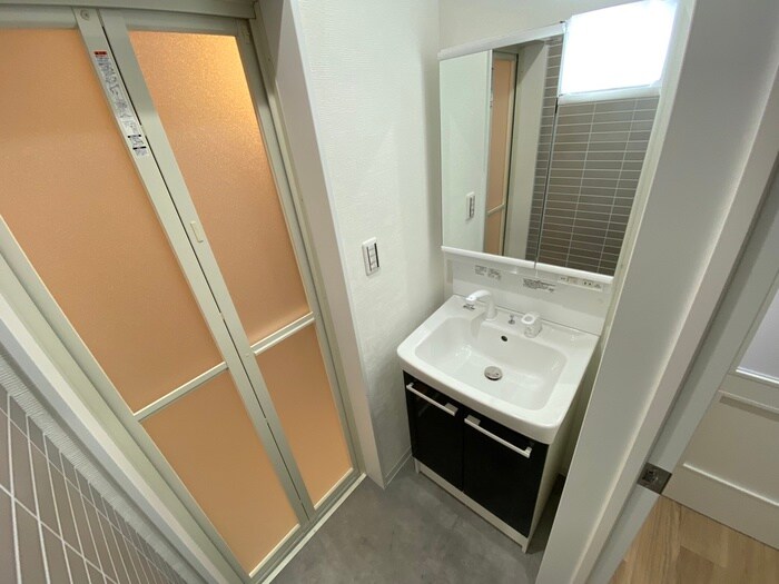 物件内観写真14　(洗面)