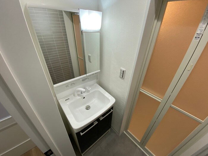 物件内観写真14　(洗面)