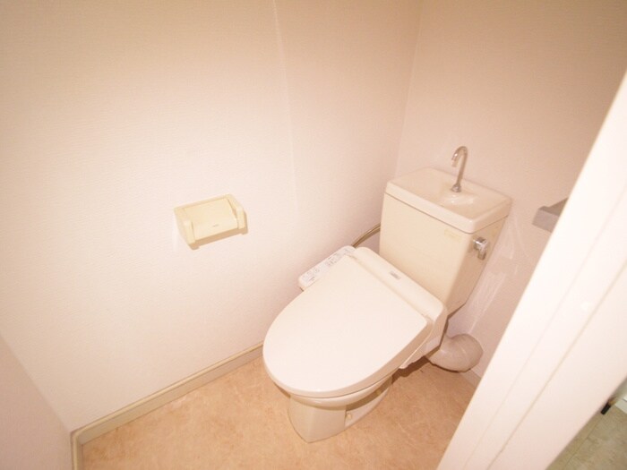 物件内観写真14　(トイレ)