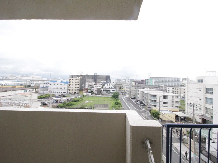 物件内観写真22　(室内からの展望)