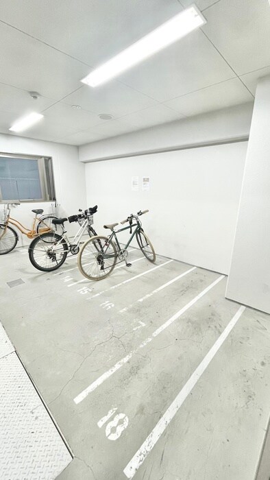 物件外観写真6　(駐輪場)