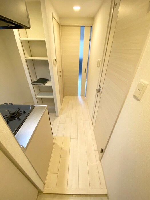 物件内観写真16　(廊下)