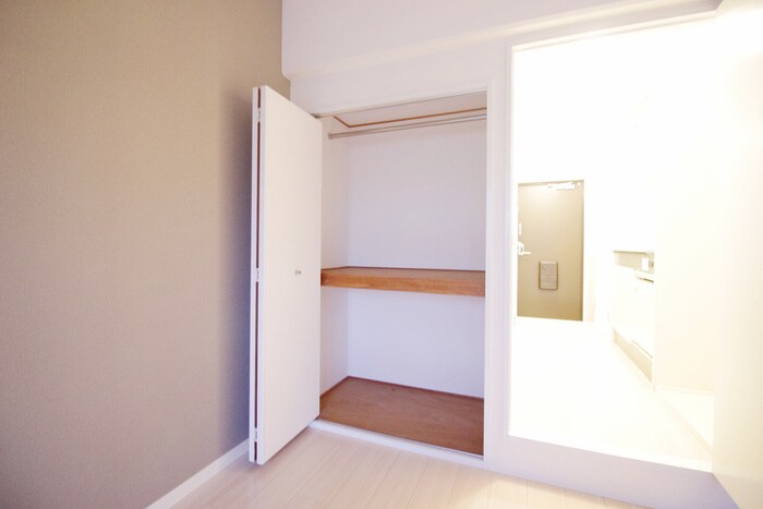 物件内観写真18　(収納)