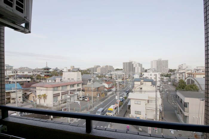 物件内観写真18　(室内からの展望)