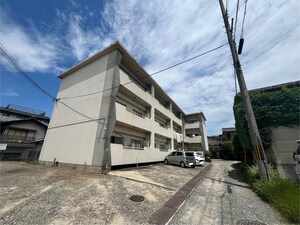 ハイツ彦惣外観写真