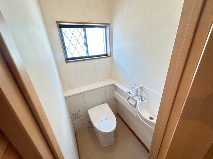 物件内観写真9　(トイレ)