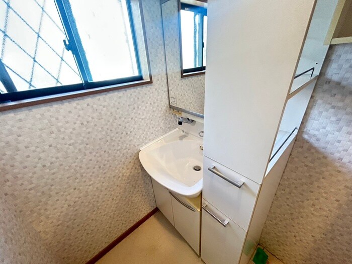 物件内観写真10　(洗面)