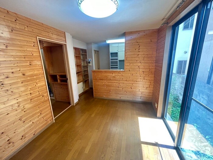 物件内観写真14　(居室)