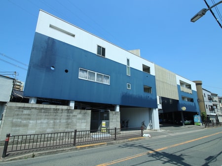 高栄マンション外観写真