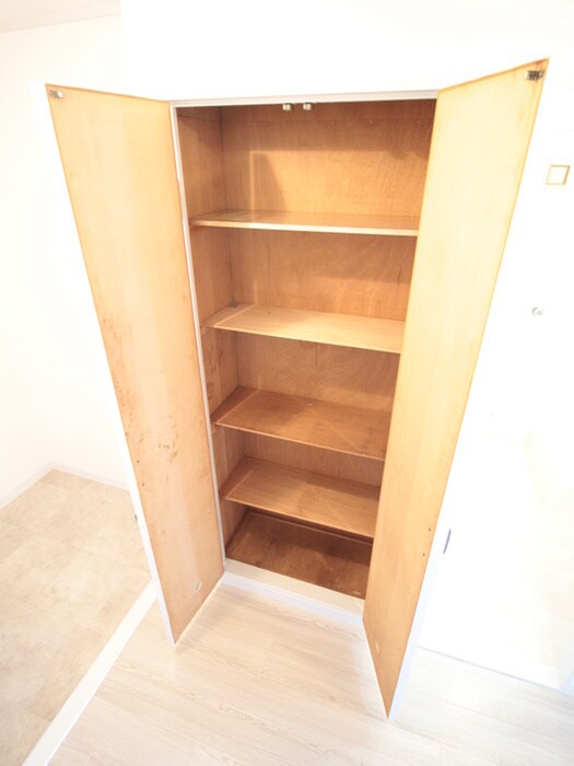 物件内観写真9　(靴箱)