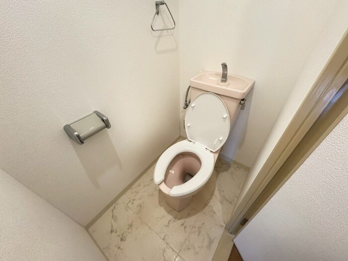 物件内観写真10　(トイレ)