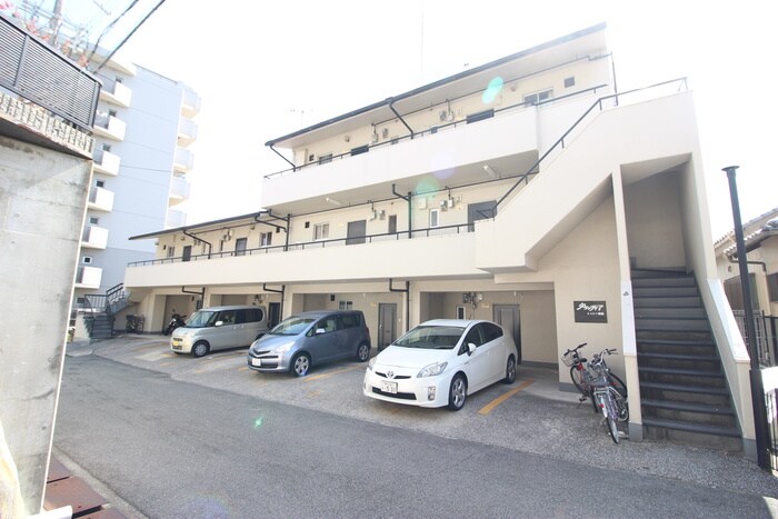 物件外観写真6　(外観写真)