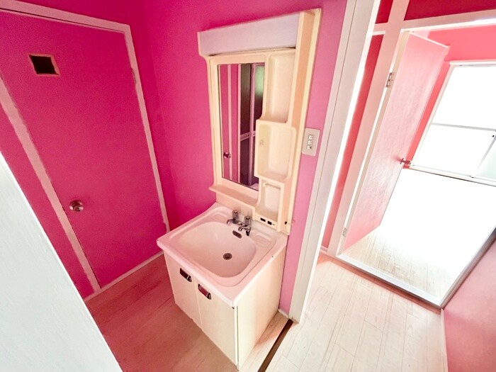 物件内観写真12　(洗面)