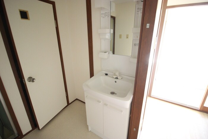 物件内観写真13　(洗面)