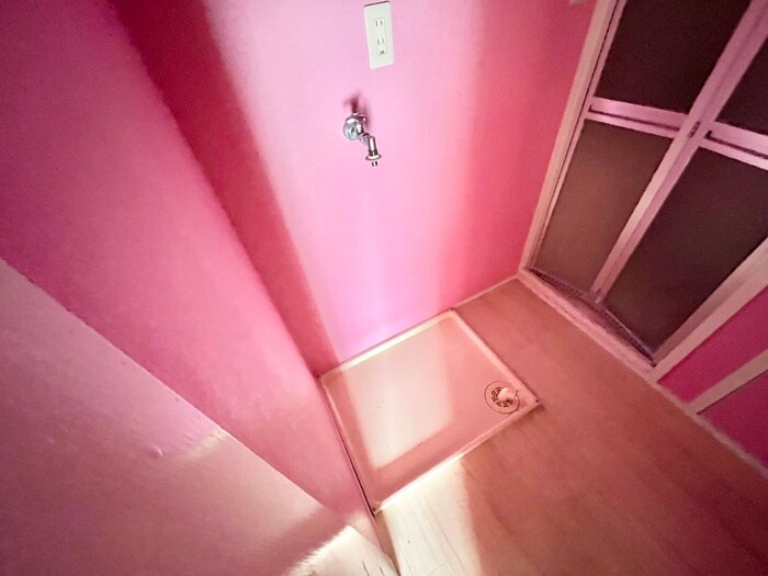 物件内観写真13　(洗濯機置場)