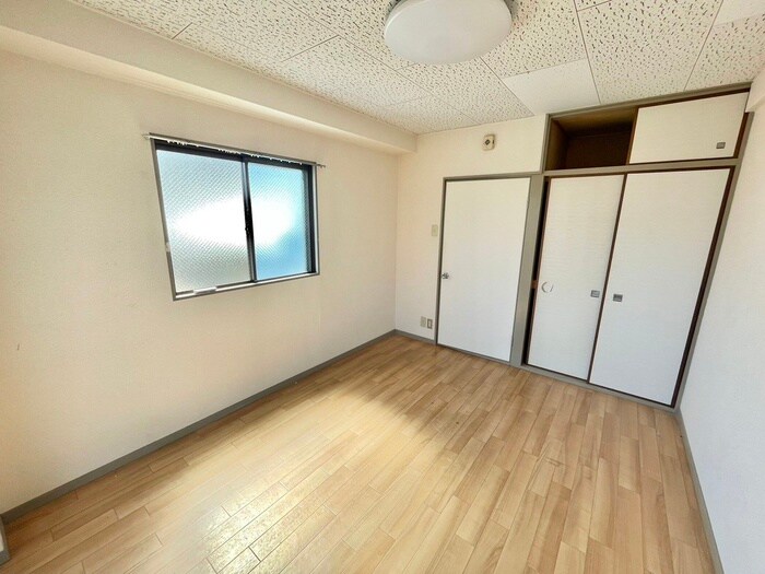 物件内観写真13　(居室)