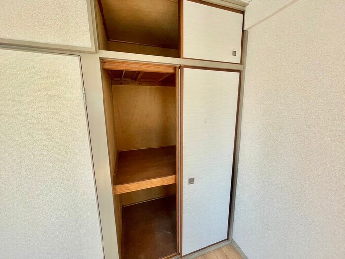 物件内観写真18　(収納)