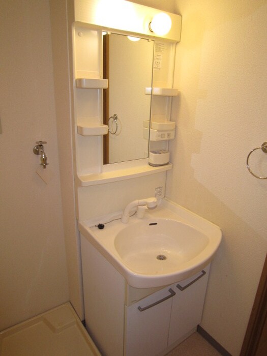 物件内観写真8　(洗面)