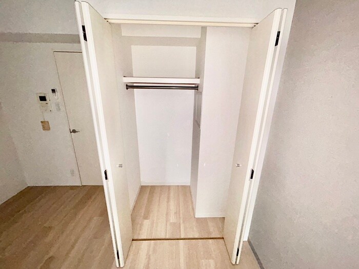 物件内観写真15　(収納)