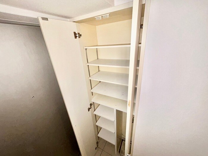 物件内観写真17　(靴箱)