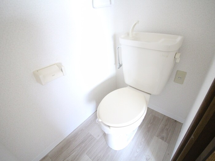 物件内観写真13　(トイレ)