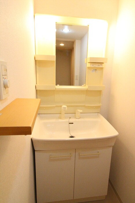 物件内観写真11　(洗面)